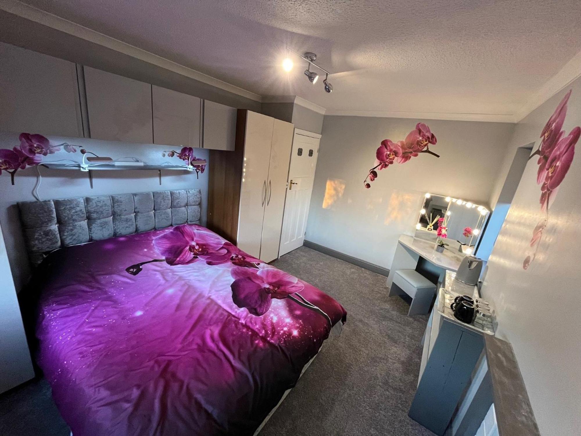 Willow Ridge - A Large Country House With 3 Rental Rooms Clutton المظهر الخارجي الصورة