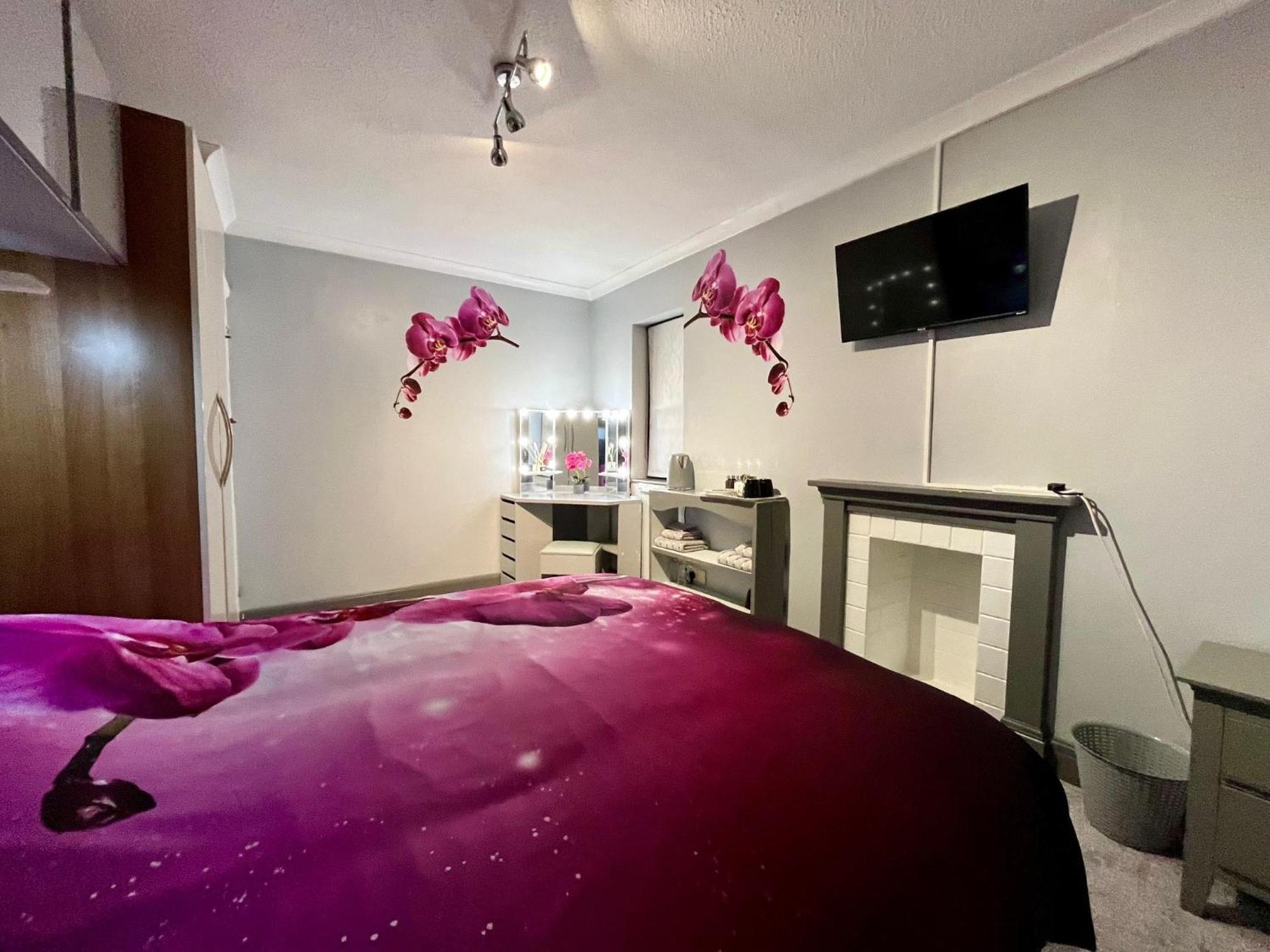 Willow Ridge - A Large Country House With 3 Rental Rooms Clutton المظهر الخارجي الصورة
