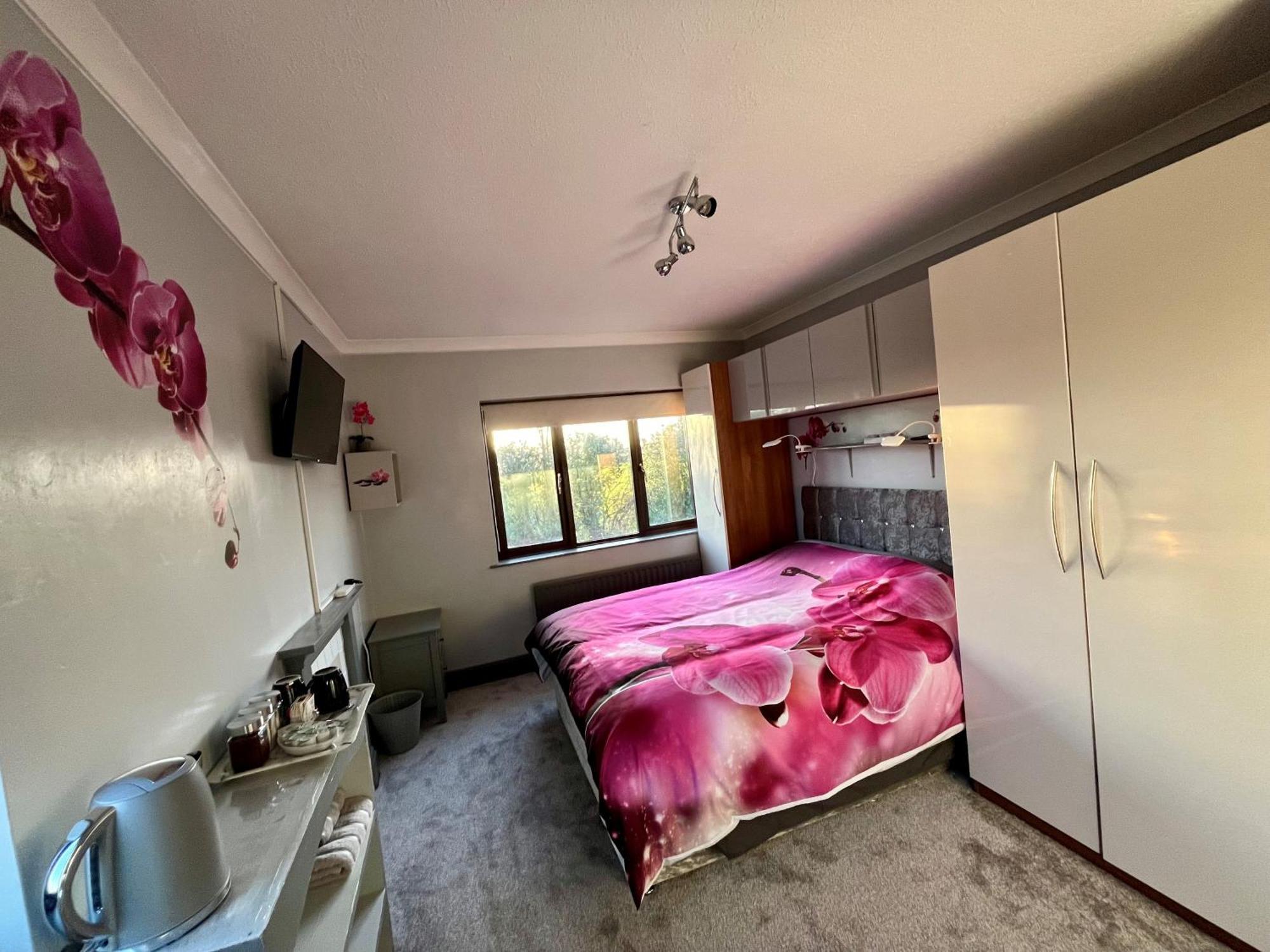 Willow Ridge - A Large Country House With 3 Rental Rooms Clutton المظهر الخارجي الصورة